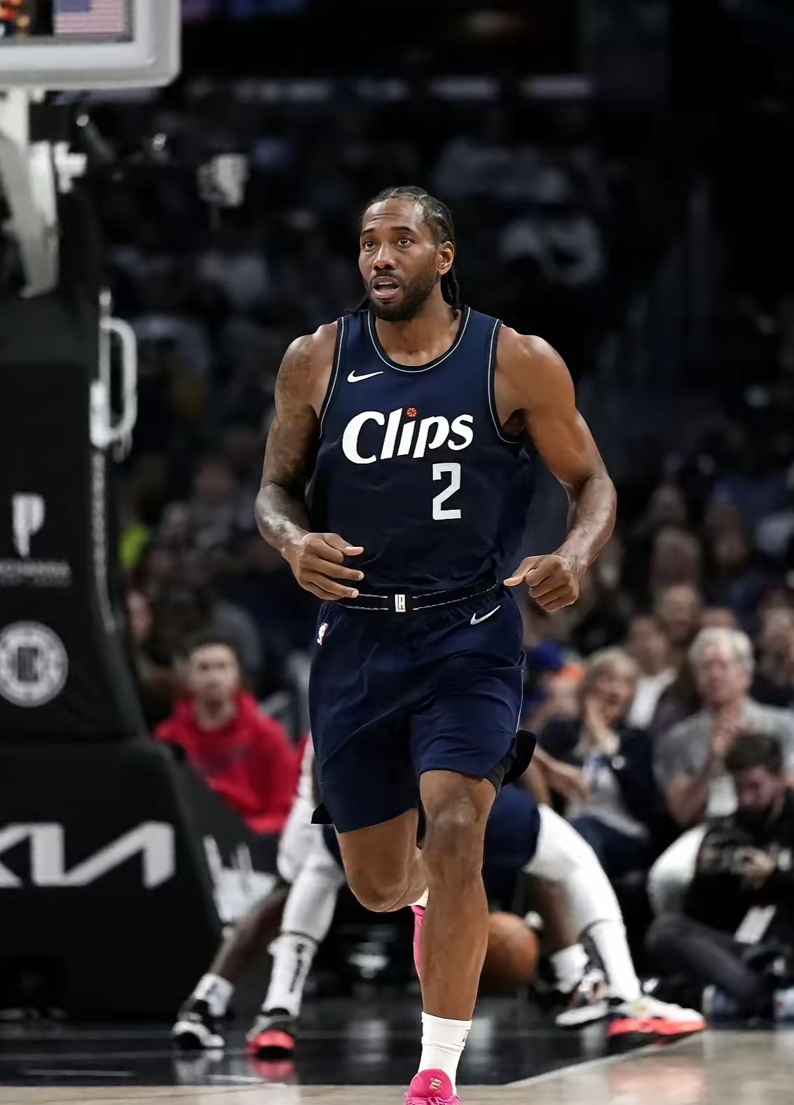 记者：上海申花5名外援以及谢鹏飞和戴伟浚随队出征亚冠客场（记者：申花五外援携谢鹏飞、戴伟浚随队奔赴亚冠客场）