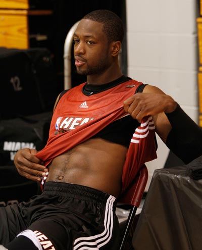 埃及媒体：有沙特俱乐部将会为萨拉赫开出超过C罗薪水的待遇（埃媒：沙特俱乐部拟向萨拉赫开出高于C罗的薪资待遇）