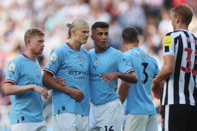 欧冠半场：A·席尔瓦中柱，戴维失良机，尤文暂0-0帕福斯（欧冠半场战报：A.席尔瓦中柱、戴维失机，尤文与帕福斯暂0-0互交白卷）