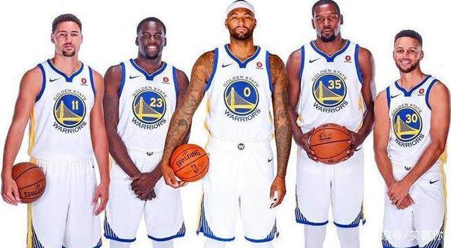 世体：巴萨回诺坎普使周边商家营业额增长，商户期待球场开放（世体：巴萨重返诺坎普带动周边营收上涨，商家盼球场早日开放）